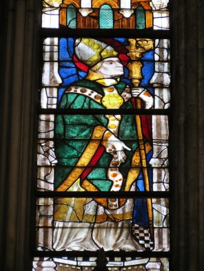 구비오의 성 우발도_photo by Giogo_in the Cathedral of Our Lady of Evreux in Eure_France.JPG